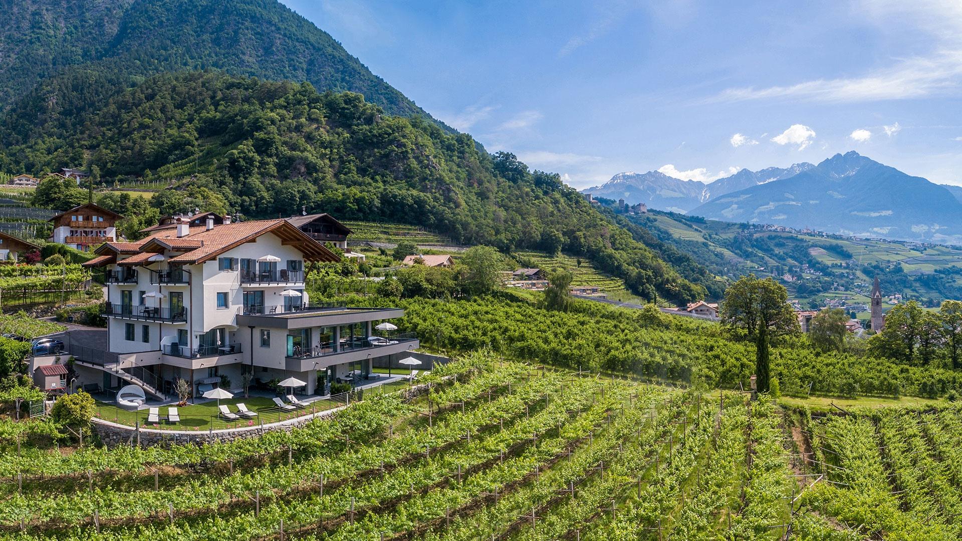 Welcome to the hotel residence Lichtenberg in Algund